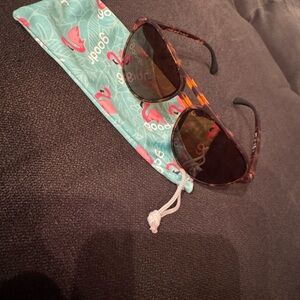 Women's Tortoise Shell Sunglasses with Pouch